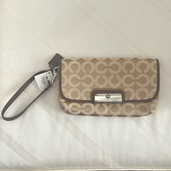 NWT COACH Logo Khaki/ Brown Wristlet - Picture 1 of 5